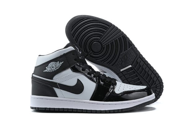 Nike Air Jordan 1 Negras Brillantes - Imagen 3