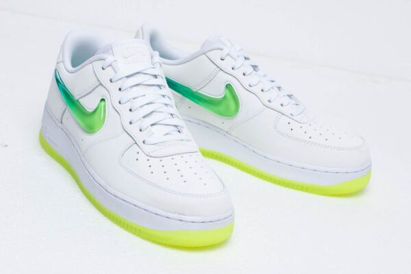 Nike Air Force 1 Hyper Jade - Imagen 3