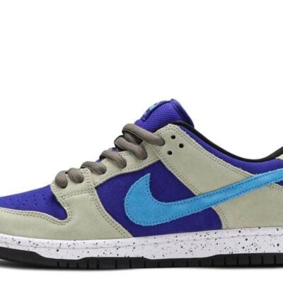 Nike Dunk Low SB ‘ACG CELADON’