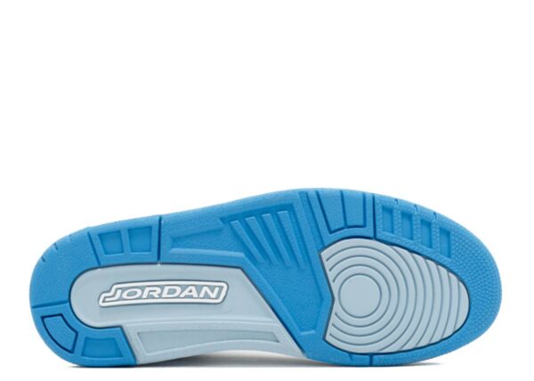 NIKE  WMNS AIR JORDAN 3 RETRO ‘HARBOR BLUE’ - Imagen 4