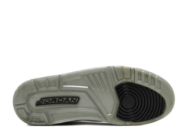 NIKE  AIR JORDAN 3 RETRO ‘WOLF GREY’ - Imagen 4