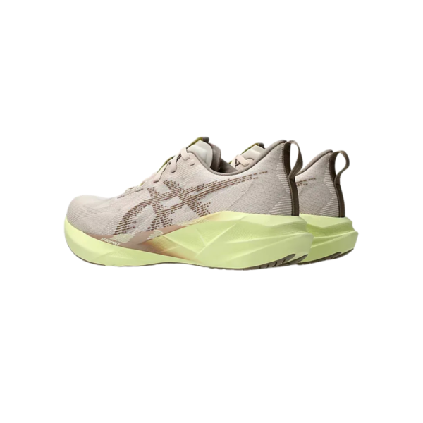 ASICS Novablast 5 Mineral Beige/Taupe Grey - Imagen 3