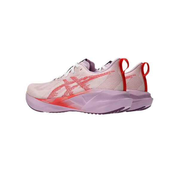 ASICS Novablast 5  White/Coral Reef - Imagen 3