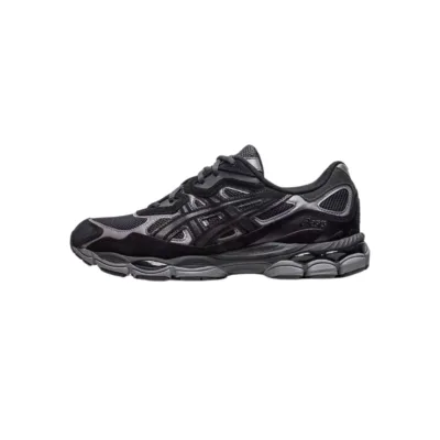 Zapatillas Asics GEL-NYC en color negro y gris con diseño urbano y suela con tecnología GEL